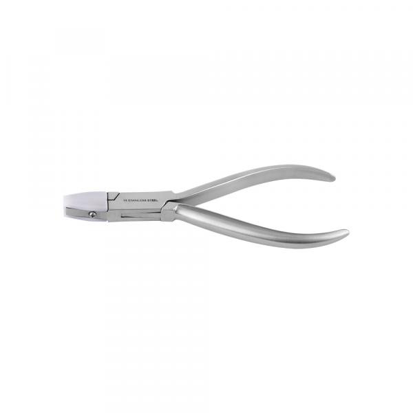 PLIERS WITH PROTECTION TIPS